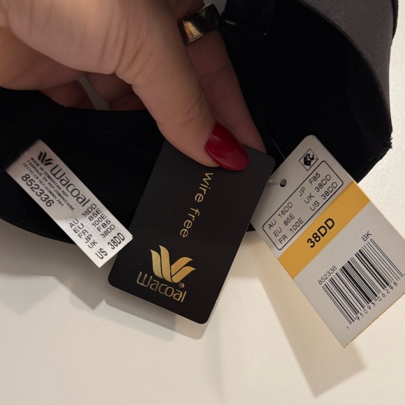 WACOAL Elevated Allure Wire-Free Bra - Picture 10 of 11